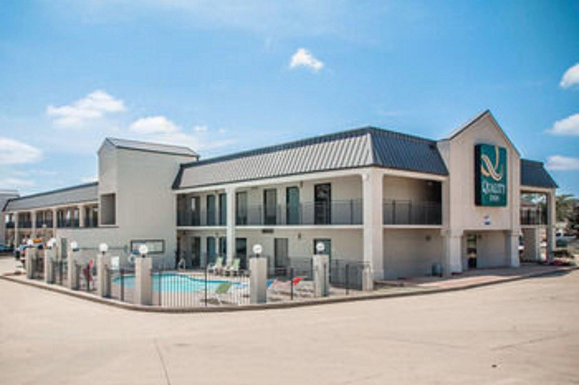 Quality Inn Us65 & E Battlefield Rd Springfield Exterior photo